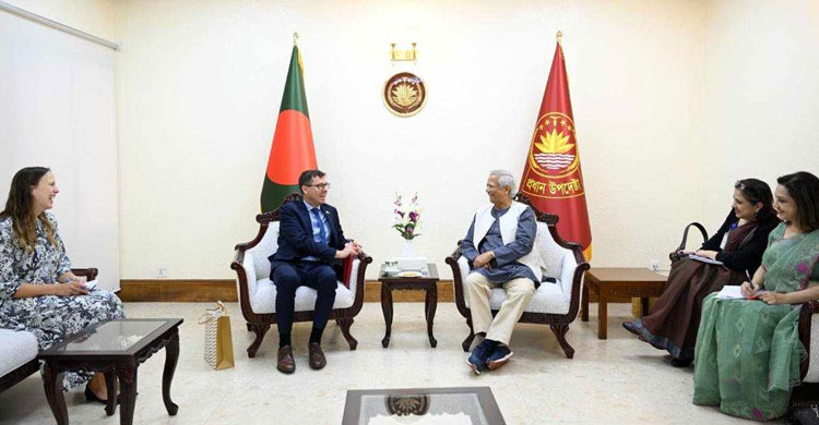 সাধারণ নির্বাচনকে ‘সর্বশ্রেষ্ঠ ও ঐতিহাসিক’ করতে চায় সরকার: প্রধান উপদেষ্টা