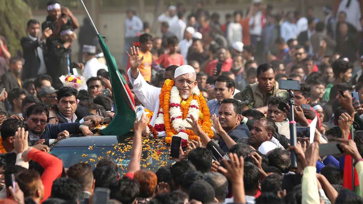 ১৭ বছর পর কারামুক্ত বাবর