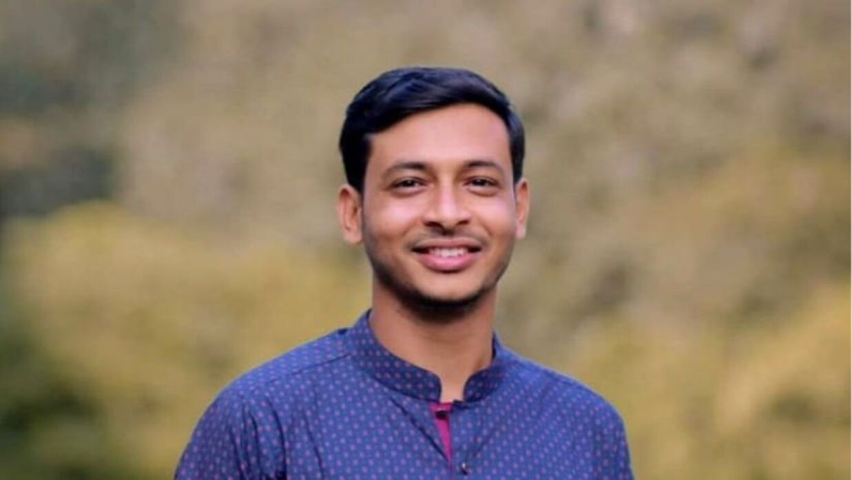 ছাত্রী হেনস্তা ও সমকামীতার অভিযোগ: ইবি শিক্ষকের ইনক্রিমেন্ট বাতিলসহ বাধ্যতামূলক ছুটি