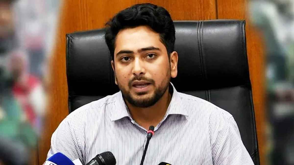 রাজনৈতিক দল গঠন ও পদত্যাগের ব্যাপারে এখনো সিদ্ধান্ত হয়নি: নাহিদ ইসলাম