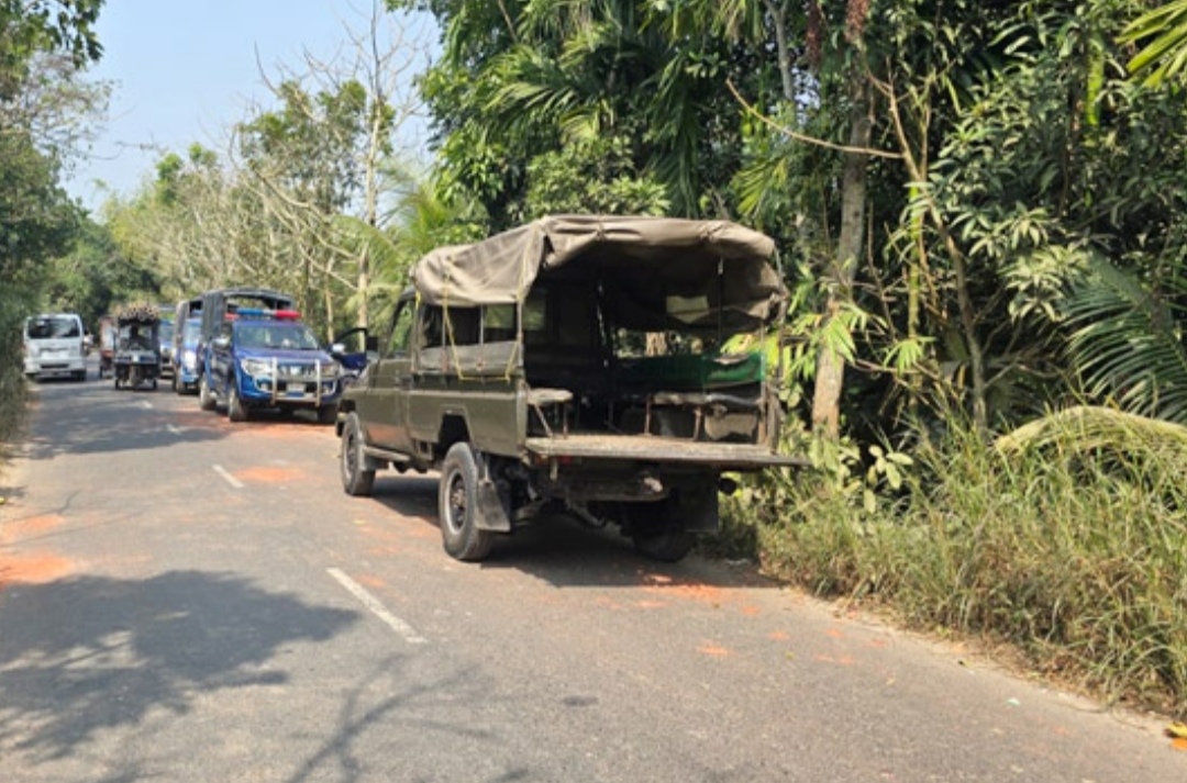 ফরিদপুরে আওয়ামী লীগ-বিএনপির সংঘর্ষ, দশ‌ লক্ষাধিক টাকার গরু ছাগল লুট