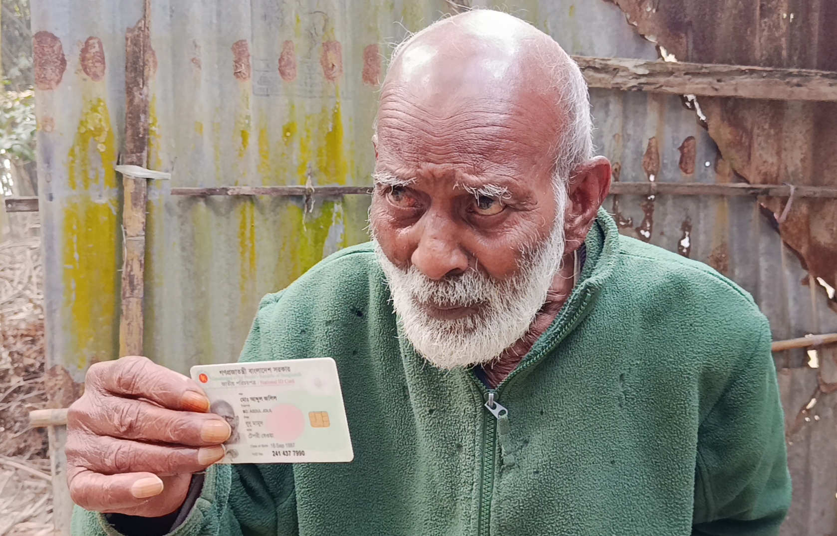 'কই-মৃত্যু তো আসে না বাহে', বৃদ্ধের কান্না যেন থামছেই না