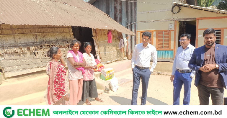 টুঙ্গিপাড়ায় হত দরিদ্র পরিবারের পাশে ইউএনও