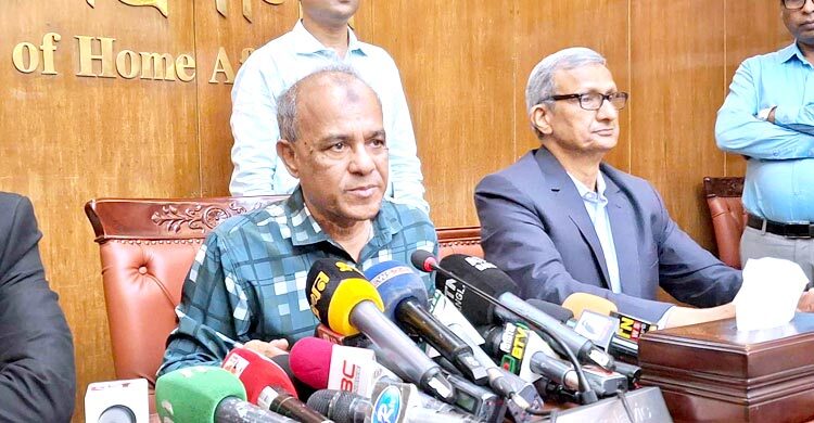 আইনশৃঙ্খলা বাহিনীর কার্যক্রম সন্ধ্যার পর থেকেই টের পাবেন