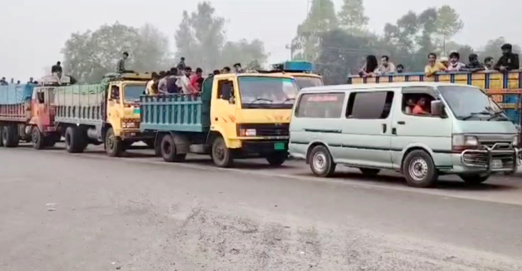টাঙ্গাইলে ১৩ কিলোমিটারে যানবাহনের ধীরগতি