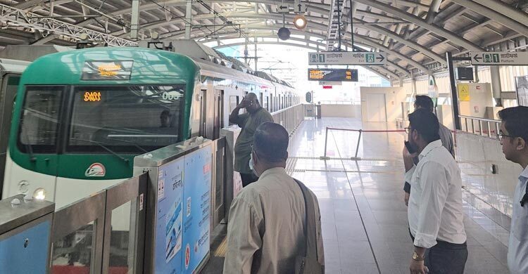 ঈদ ছুটি কাটিয়ে মেট্রোরেল চলাচল শুরু