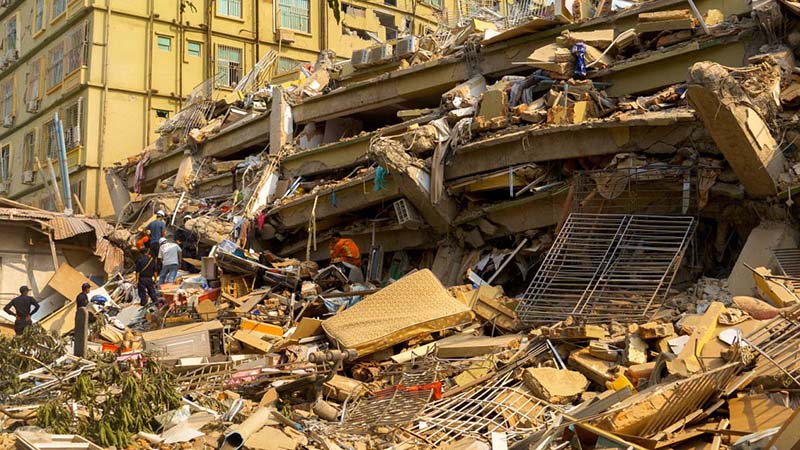 আবাসিক ভবনে দখলদার বাহিনীর হামলায় নিহত আরও ৩৫