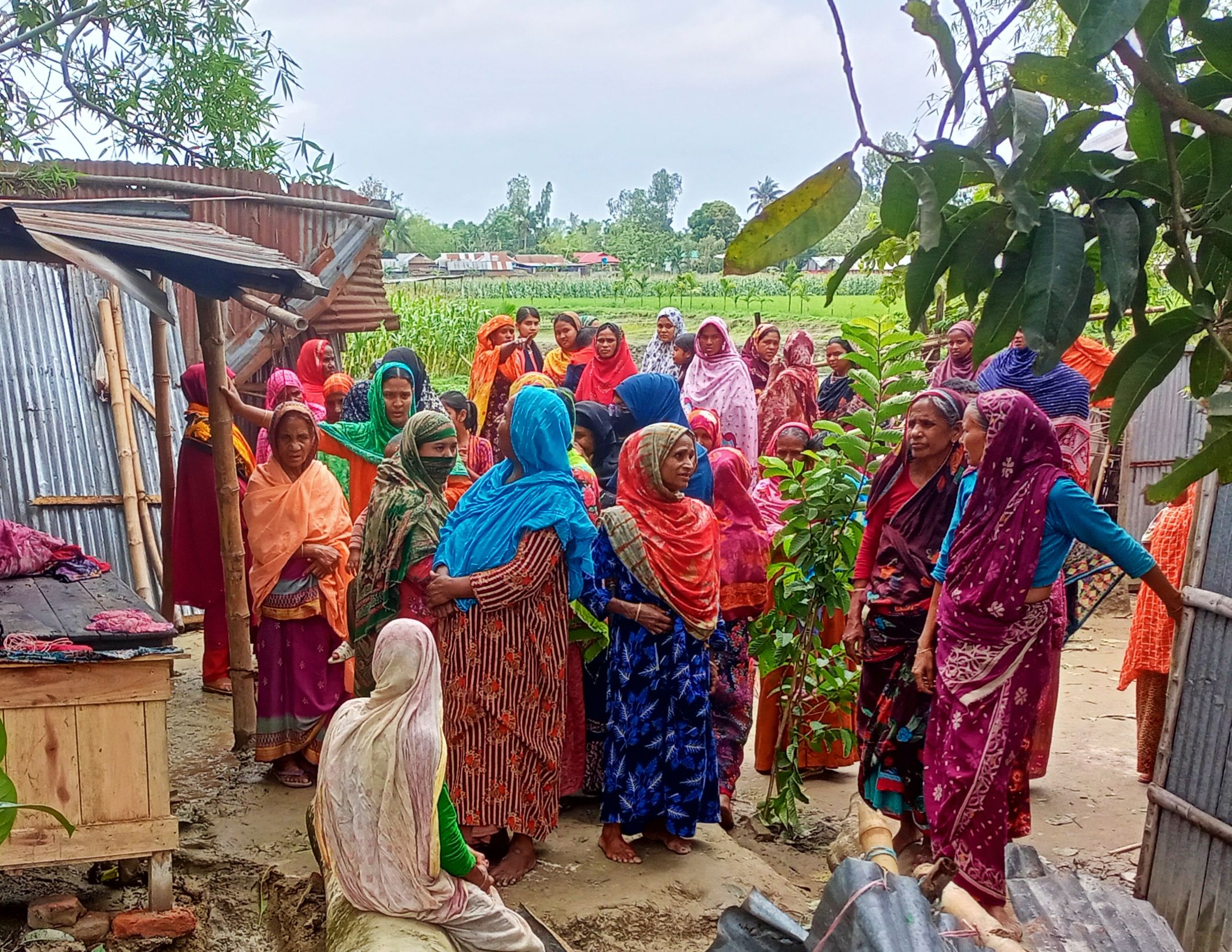 ফুলবাড়ীতে কালবৈশাখীর তাণ্ডবে নারীর মর্মান্তিক মৃত্যু