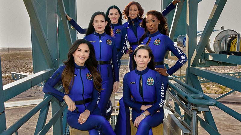 মহাকাশ ঘুরে এলেন পপতারকা কেটি পেরিসহ ৬ নারী