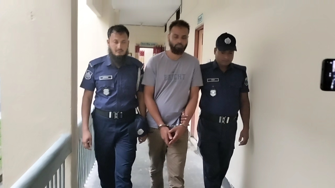 বাগাতিপাড়ায় মেয়েকে ধর্ষণ চেষ্টার অভিযোগে সৎ বাবা গ্রেপ্তার