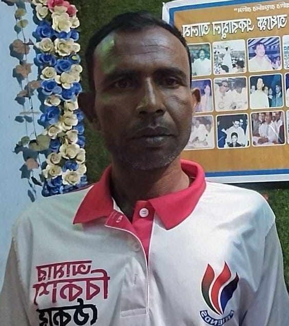 বড়াইগ্রামে শোবার ঘর থেকে যুবদল নেতার অর্ধগলিত লাশ উদ্ধার