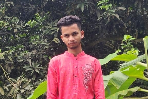 নাটোরে অটোরিকশা উল্টে এসএসসি পরীক্ষার্থীর মৃত্যু , আহত ৪