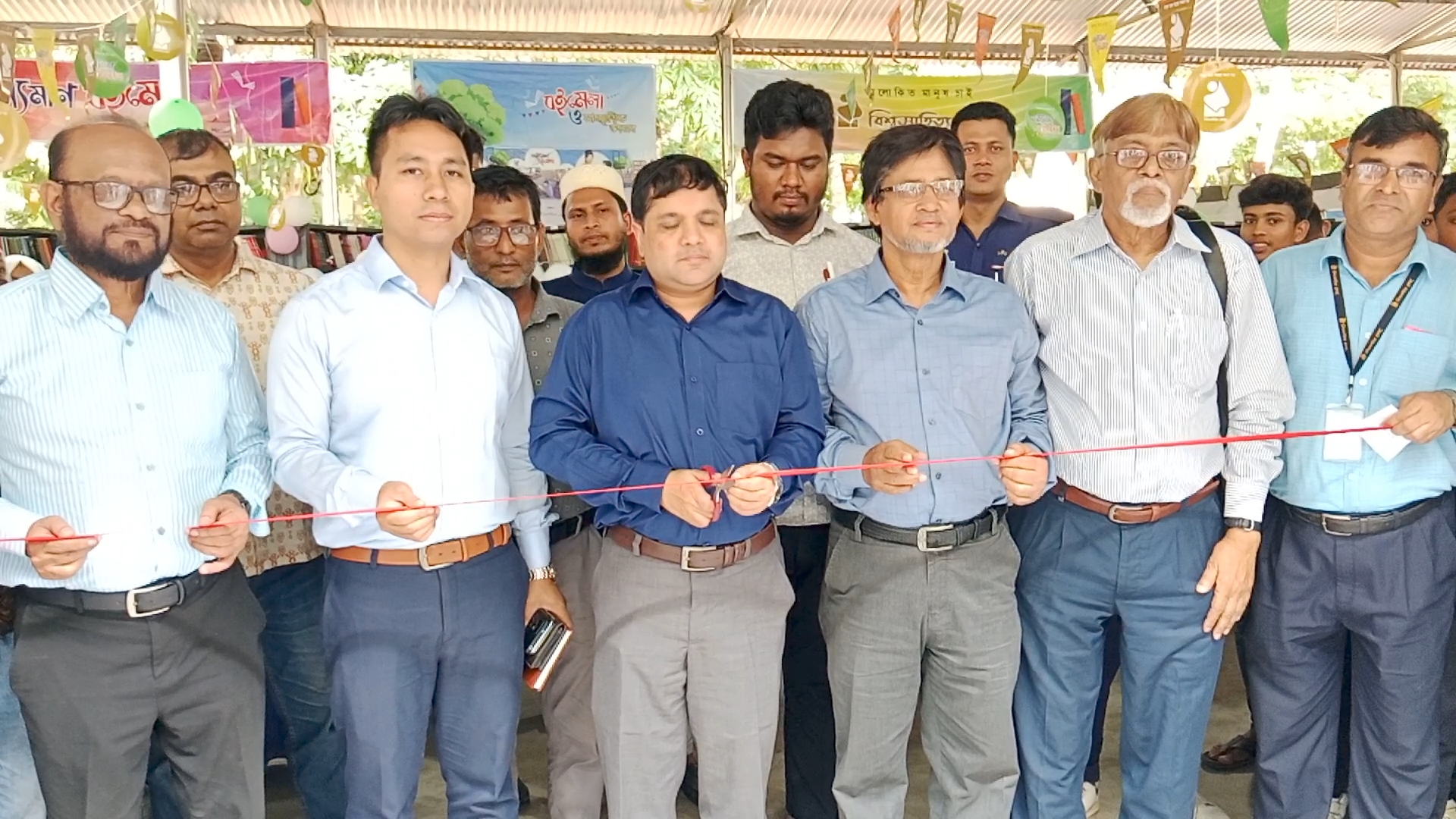 লক্ষ্মীপুরে বিশ্বসাহিত্য কেন্দ্রের পাঁচদিন ব্যাপী ভ্রাম্যমাণ বইমেলা