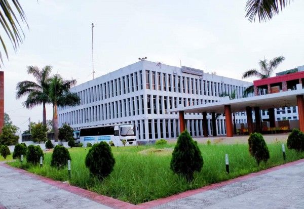 ডিআইইউ’র পুরাতন ক্যাম্পাসে ৩৫ ঘণ্টার বিদ্যুৎ বিরতি
