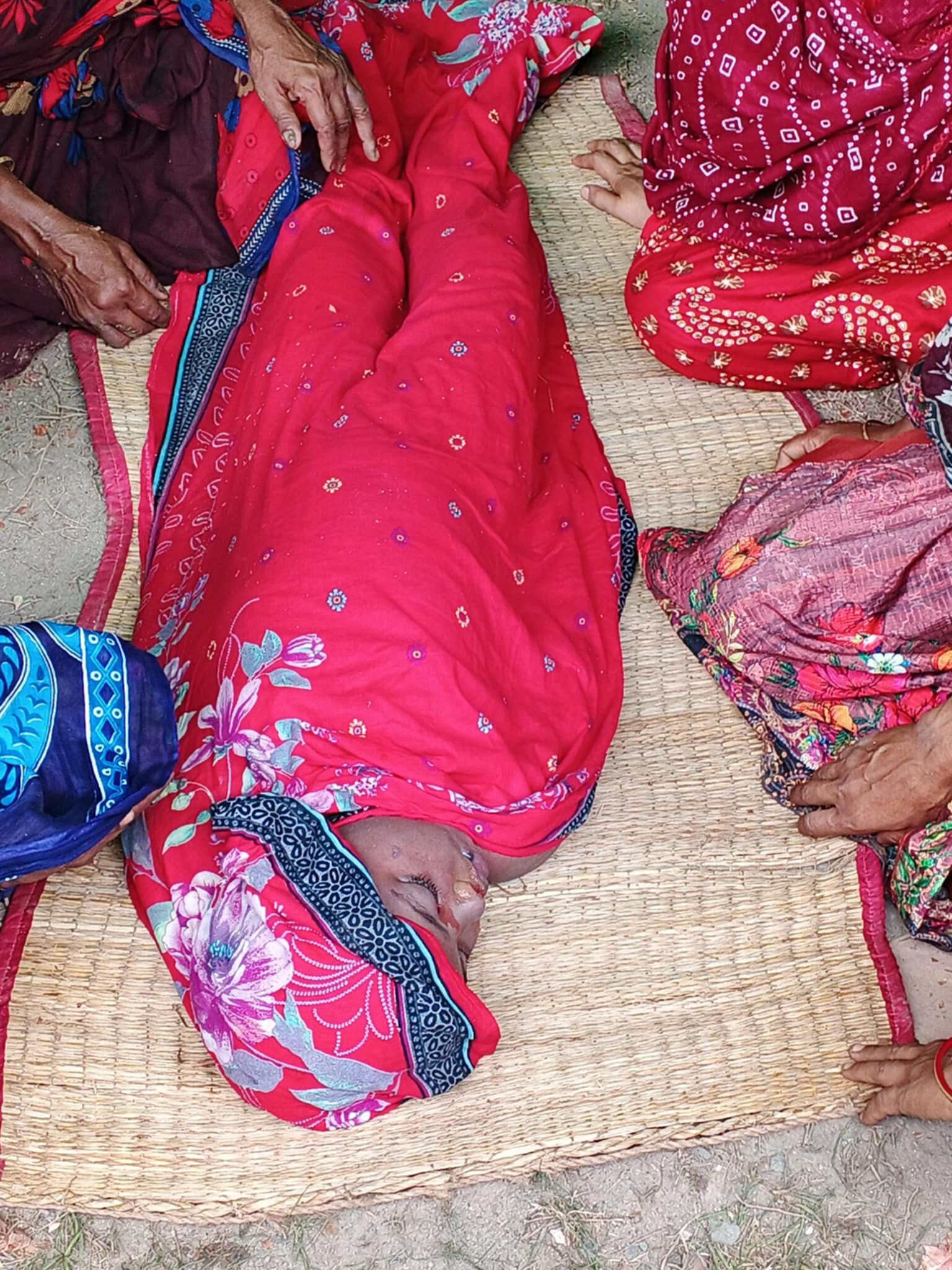 নিখোঁজের ১৯ ঘণ্টা পর দেড় কিলোমিটার দূরে নদীতে মিললো শিশু রিমির মরদেহ