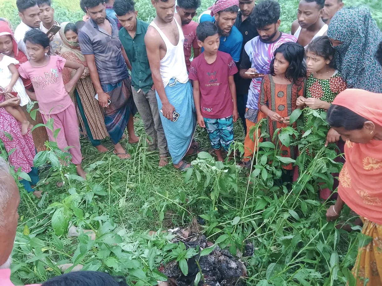 জামালপুরে পাটক্ষেতে মিলল অজ্ঞাত নারীর পুড়ে যাওয়া বিবস্ত্র মরদেহ