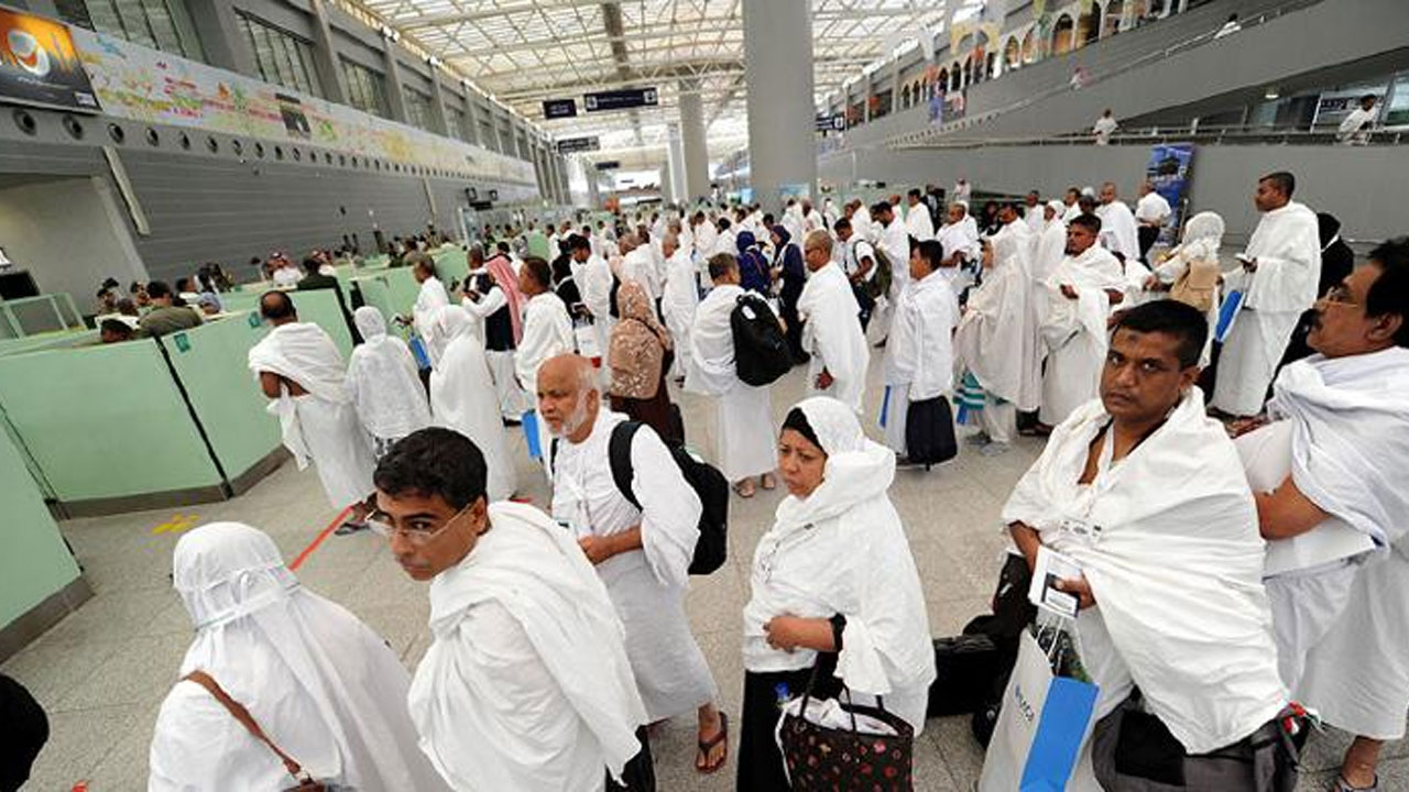 সৌদি পৌঁছেছেন ৪৯১০৩ জন হজযাত্রী, আরও একজনের মৃত্যু