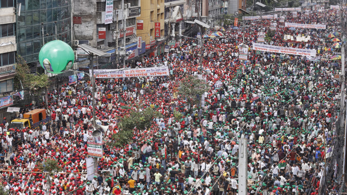 ‘তারুণ্যের সমাবেশ’, নয়াপল্টনে নেতা-কর্মীদের ঢল