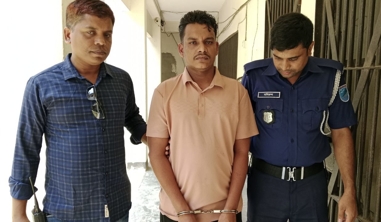 ফরিদপুরে পর্নোগ্রাফি চক্রের মূল হোতা গ্রেপ্তার