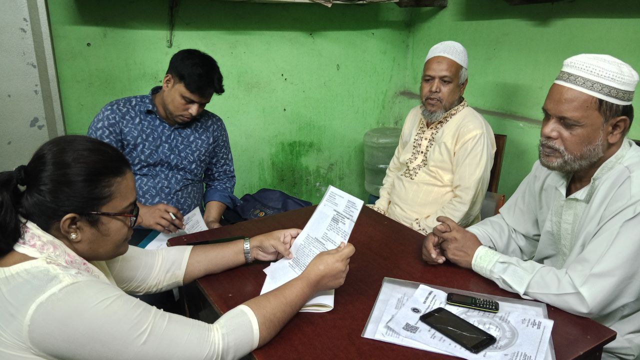 ফরিদপুরে জাল নিবন্ধনে বাল্যবিয়ের অপরাধে কনের মা ও কাজীকে জরিমানা