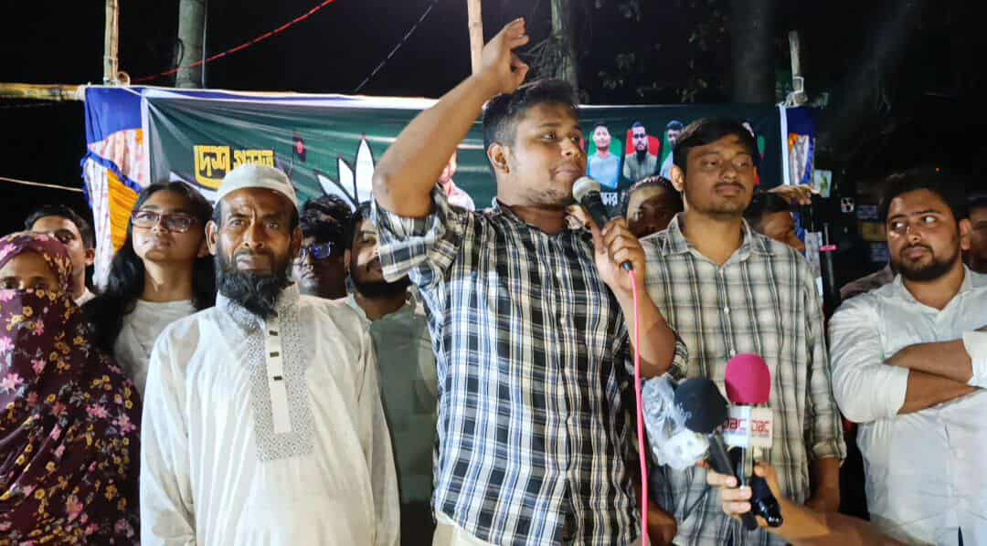 আমরা একেকটা মানুষ একেকটা মিডিয়া, একেকটা মানুষ একেকটা সাংবাদিক: হাসনাত আবদুল্লাহ