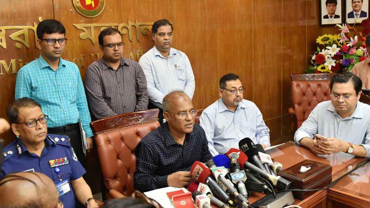 চিহ্নিত সন্ত্রাসীদের ধরতে শুরু হচ্ছে চিরুনি অভিযান