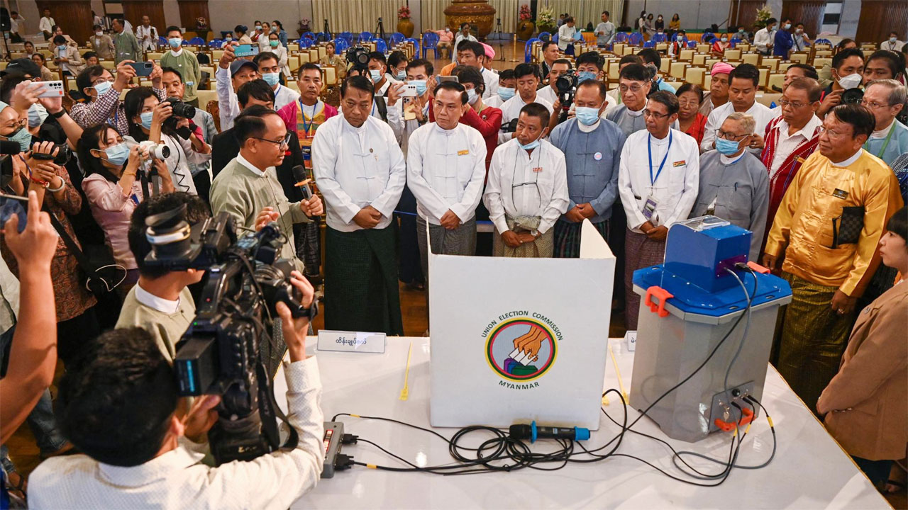 মিয়ানমারে জরুরি অবস্থা তুলে নিল জান্তা