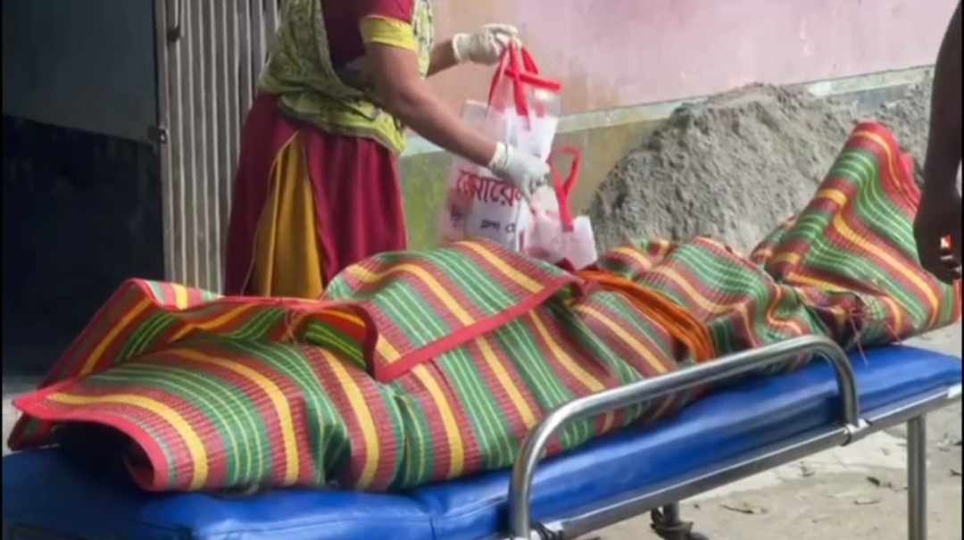 ফরিদপুরে হাউজিং স্টেট থেকে এক তরুণীর লাশ উদ্ধার