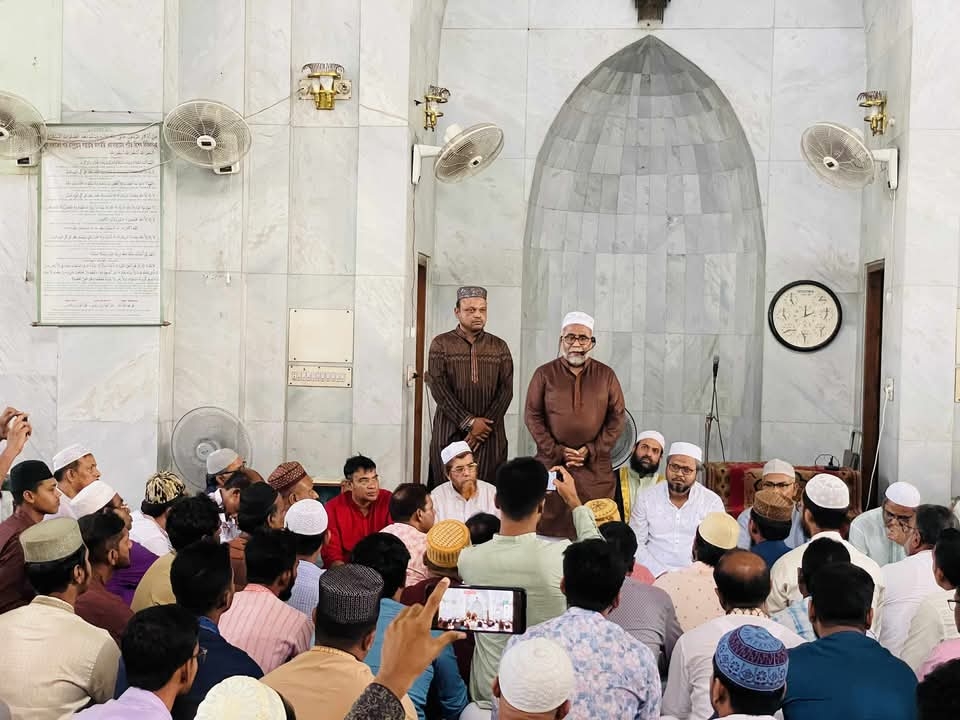 খালেদা জিয়ার সুস্থতা কামনায় ইবিতে দোয়া মাহফিল