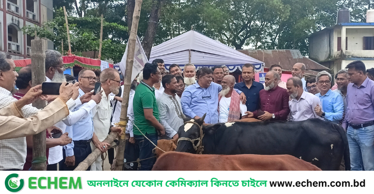 সুতিয়াখালিতে ফ্রি ভেটেরিনারি মেডিক্যাল ক্যাম্প ও চারা বিতরণ