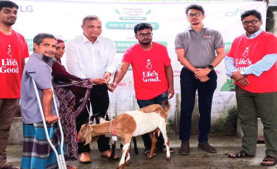 হাবিপ্রবি শিক্ষার্থীর সামাজিক গবেষণা থেকে ‘প্রজেক্ট উজ্জীবন’ হাসি ফুটলো ২৭ পরিবারে