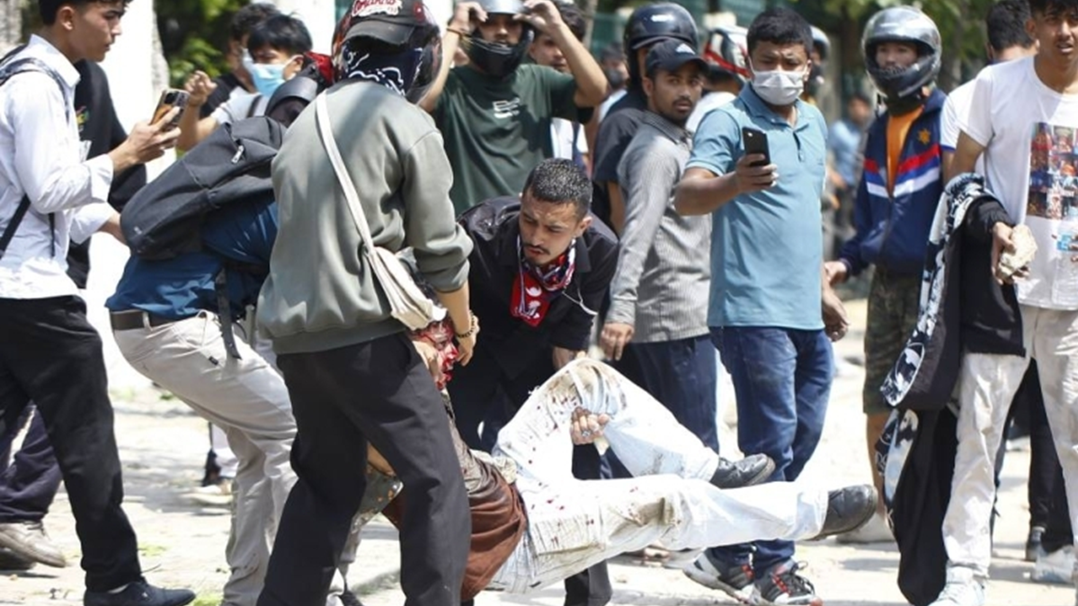 নেপালের সরকারবিরোধী বিক্ষোভে নিহত বেড়ে ১৯