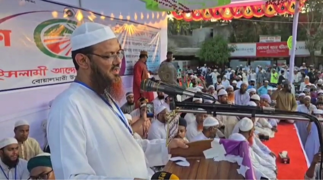 সরকার প্রধান নিজেই বৈষম্য সৃষ্টি করে নিরপেক্ষতা হারিয়েছেন: ফরিদপুরে চরমোনাই পীর