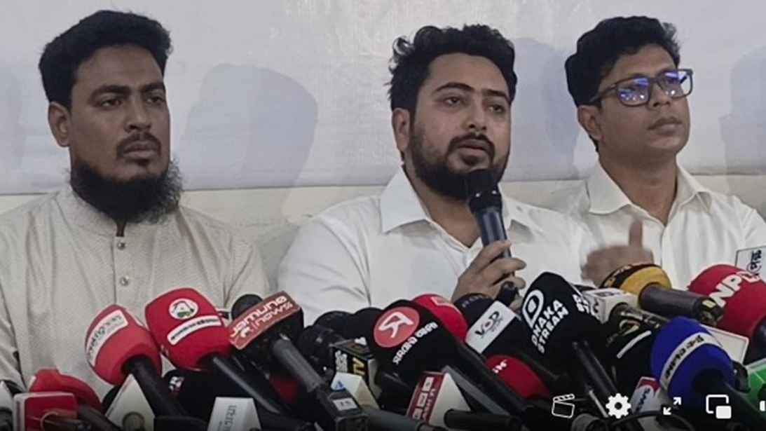 জুলাই সনদের আইনি ভিত্তি না হলে জাতির সঙ্গে প্রহসন হবে: নাহিদ ইসলাম