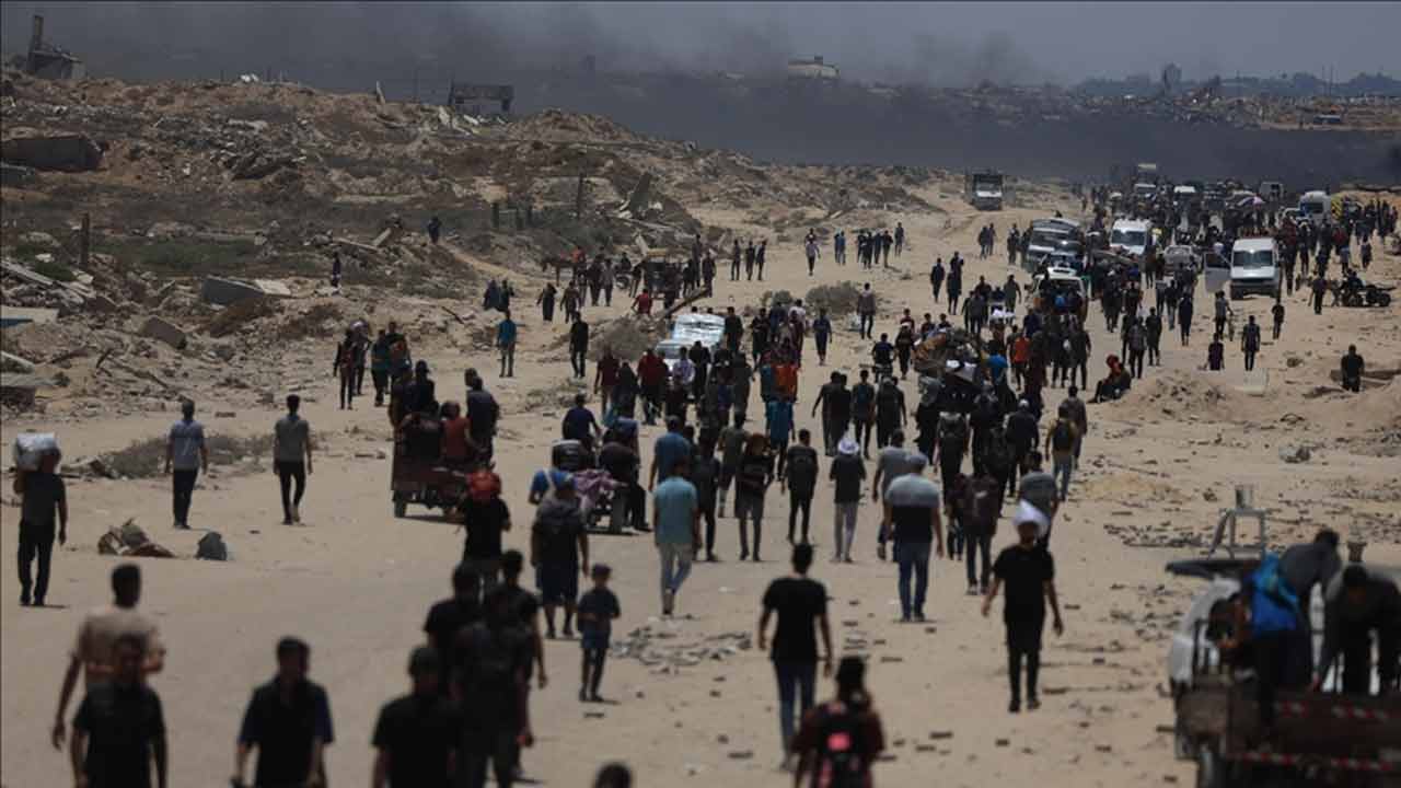 গাজায় ধ্বংস প্রায় ৩ লাখ বাড়ি, তাঁবুতেই শীত কাটাচ্ছেন ফিলিস্তিনিরা