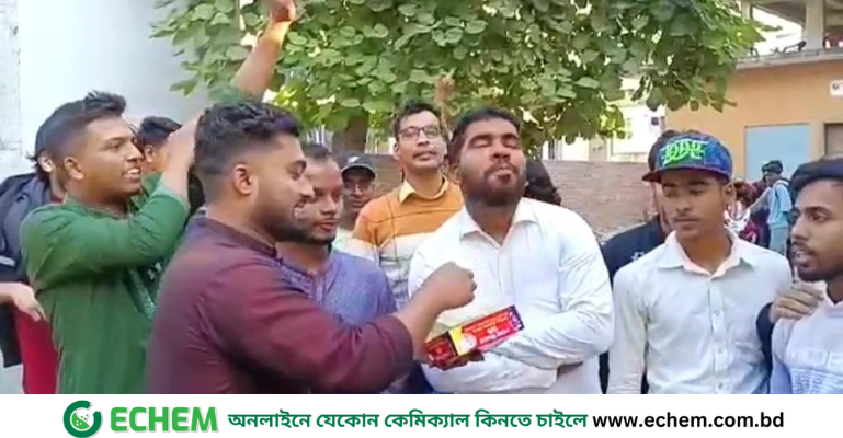 ফরিদপুরে বৈষম্য বিরোধী ছাত্র আন্দোলনের শিক্ষার্থীদের মিষ্টি বিতরণ ও আনন্দ মিছিল