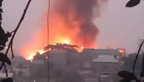 কড়াইল বস্তিতে আগুন, নিয়ন্ত্রণে যাচ্ছে ফায়ার সার্ভিসের ১১ ইউনিট