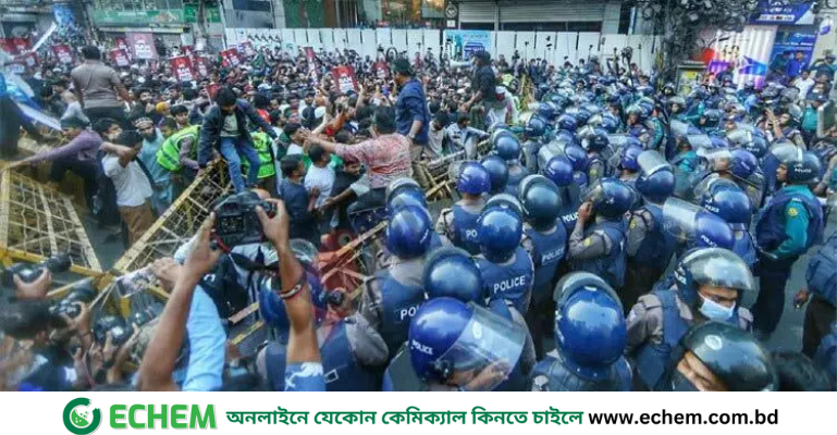 বাড্ডায় ‘লং মার্চ টু ইন্ডিয়ান হাইকমিশন’ কর্মসূচিতে পুলিশের বাধা