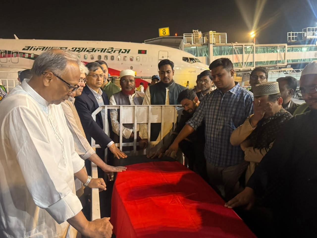 শহীদ ওসমান হাদির জানাজা শনিবার দুপুর দুইটায়