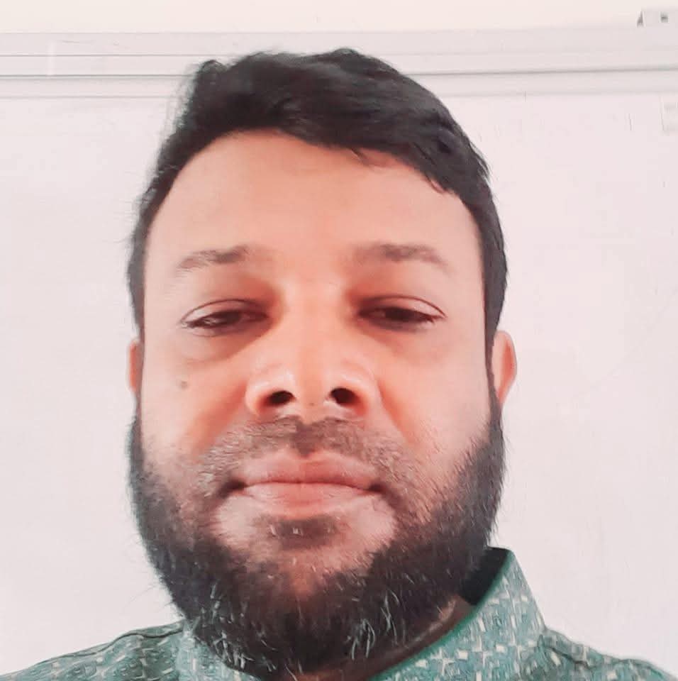 সিংড়ায় বিএনপি নেতাকে কুপিয়ে হত্যা, বিক্ষুব্ধদের আগুনে প্রতিবেশী বৃদ্ধা নিহত