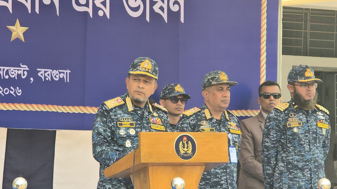 দেশ ও জাতিকে একটি গ্রহণযোগ্য নির্বাচন উপহার দিতে চাই : নৌবাহিনী প্রধান