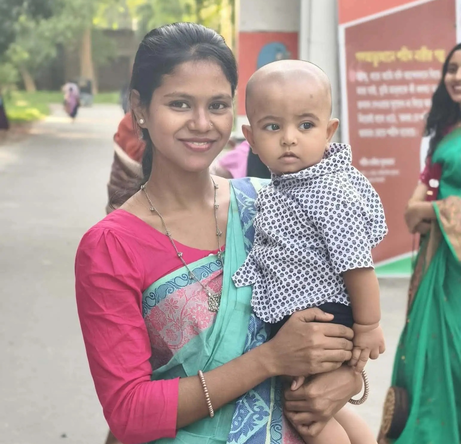 নিউমোনিয়াজনিত ফুসফুসের সংক্রমণে লড়ছে শিশু, সাহায্যের আবেদন