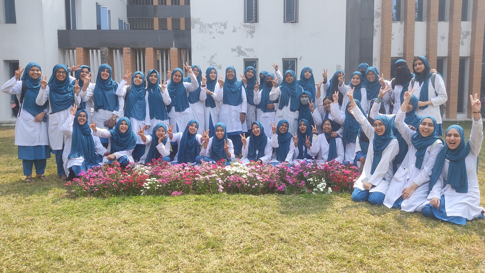 এমবিবিএস ২য় পেশাগত পরীক্ষায় খুমেবিতে প্রথম স্থান অর্জন করলো যশোর আদ্-দ্বীন সকিনা মেডিকেল কলেজ