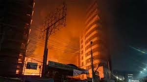 কারওয়ান বাজারে আগুন, নিয়ন্ত্রণে ফায়ার সার্ভিসের ১০ ইউনিট