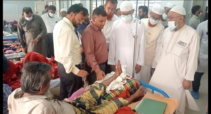 সাতক্ষীরাবাসীর স্বাস্থ্যসেবার মানোন্নয়নে দ্রুত পদক্ষেপ নেওয়ার আশ্বাস দিলেন এমপি আব্দুল খালেক