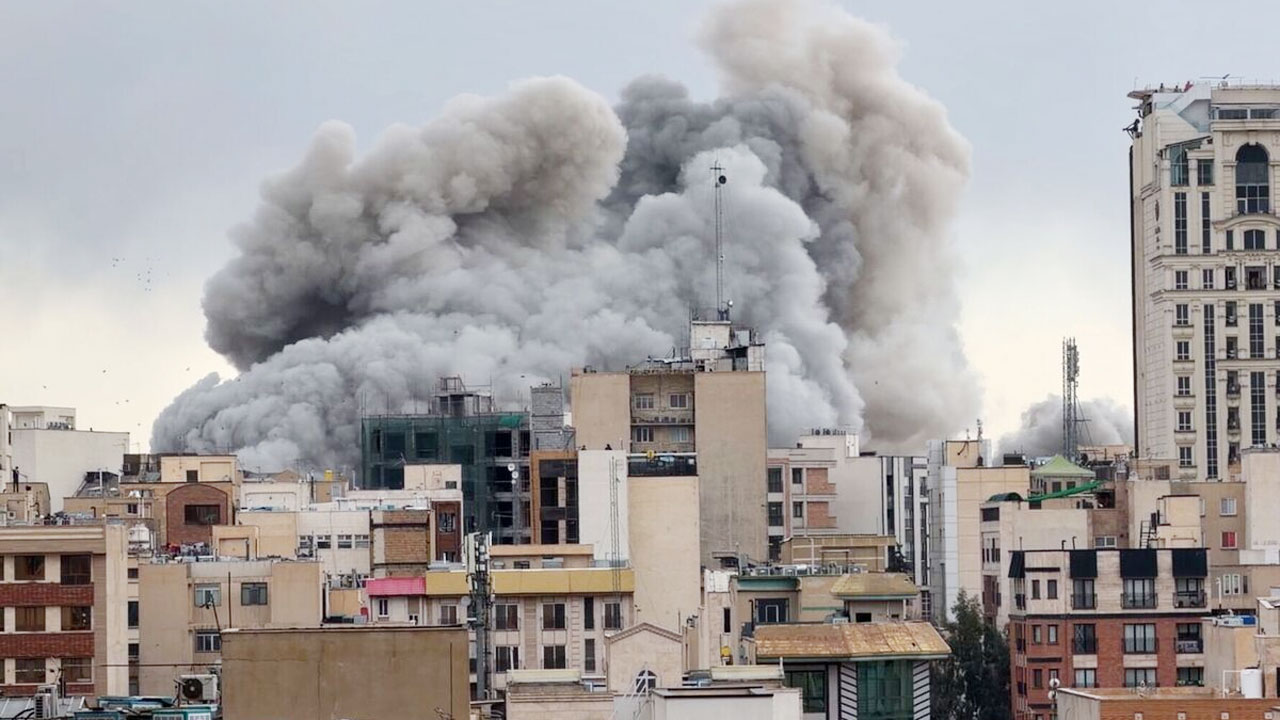 ইরানের ৫ হাজারেরও বেশি সামরিক লক্ষ্যবস্তু ধ্বংসের দাবি যুক্তরাষ্ট্রের