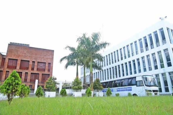 ঈদে বাড়ি ফেরা হবে না ডিআইইউ'র ১২ নিরাপত্তা প্রহরীর