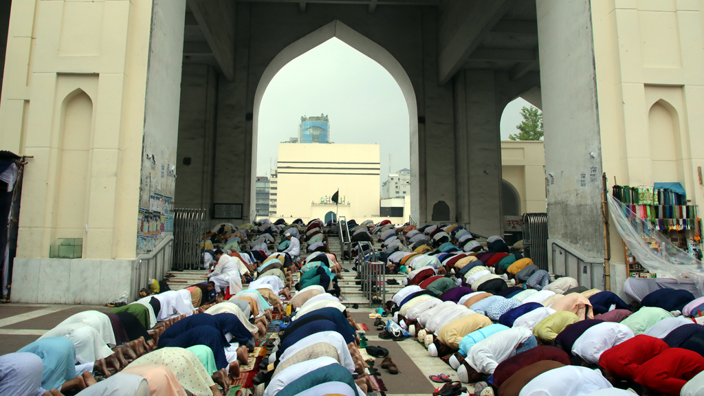 আজ পবিত্র জুমাতুল বিদা