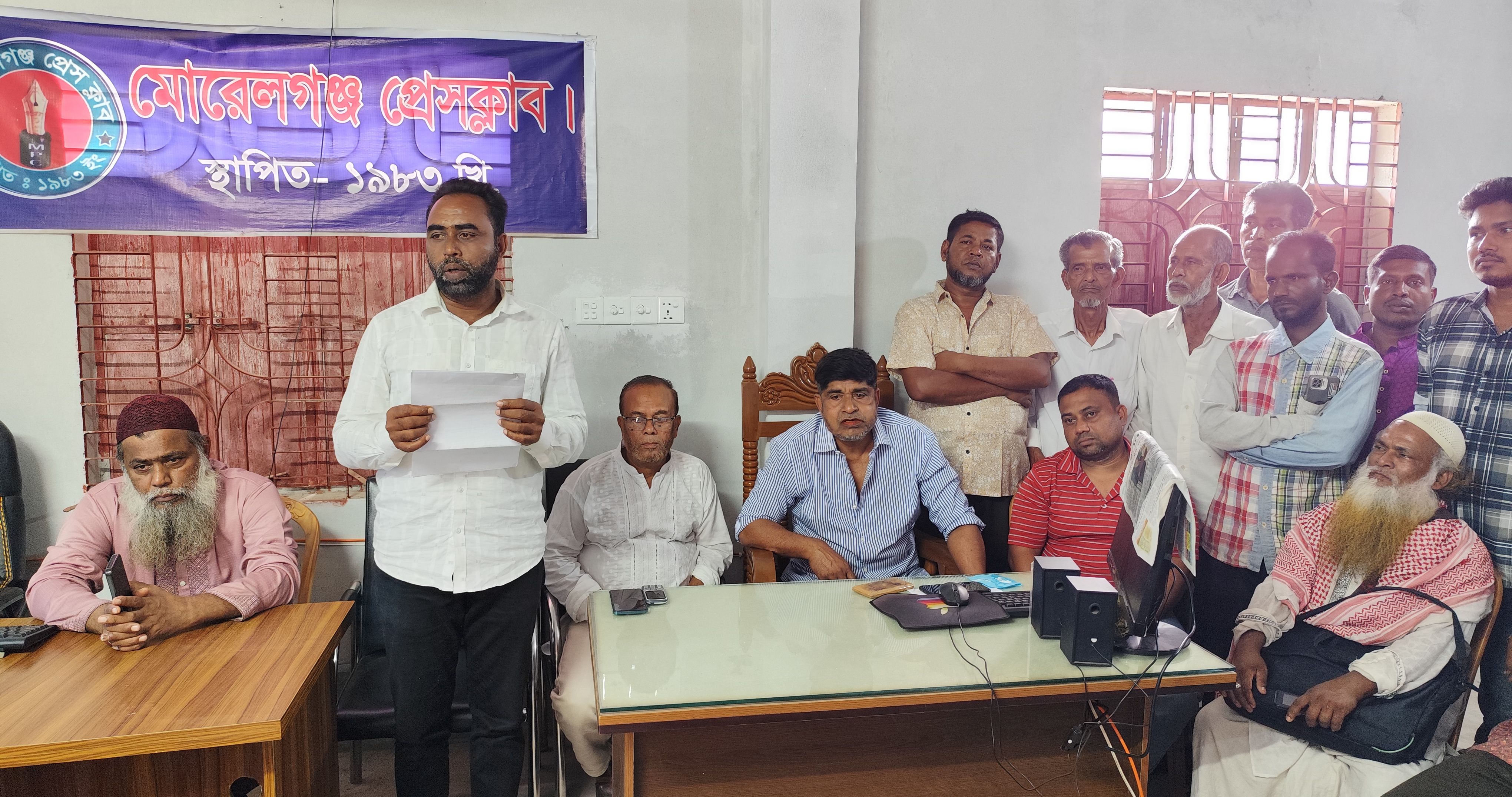 মোরেলগঞ্জে বিএনপি নেতা কর্মীদের নামে হয়রানি মূলক মামলা এলাকায় বিশৃঙ্খলা