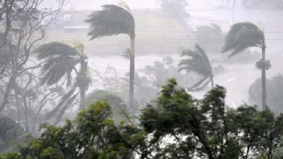 দেশের ৩ অঞ্চলে ৬০ কিমি বেগে ঝড়ের আভাস